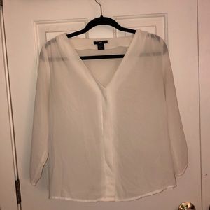 Beautiful vneck chiffon blouse